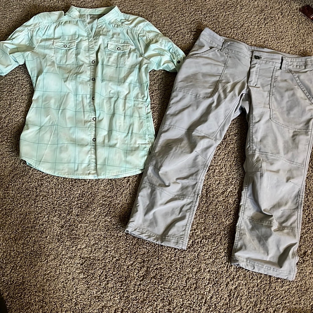 Athleta Columbia Two Piece Set Top Size Small Pants, Size 8